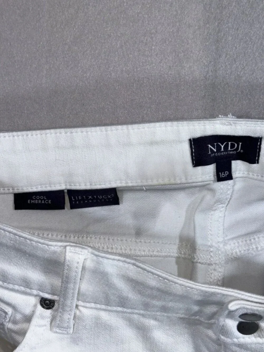 NYDJ excellent barely
